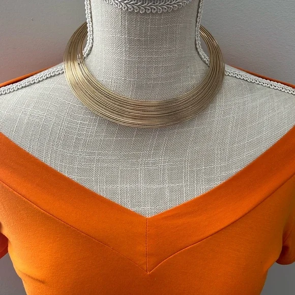 Gold layered choker necklace - Picture 2 of 8